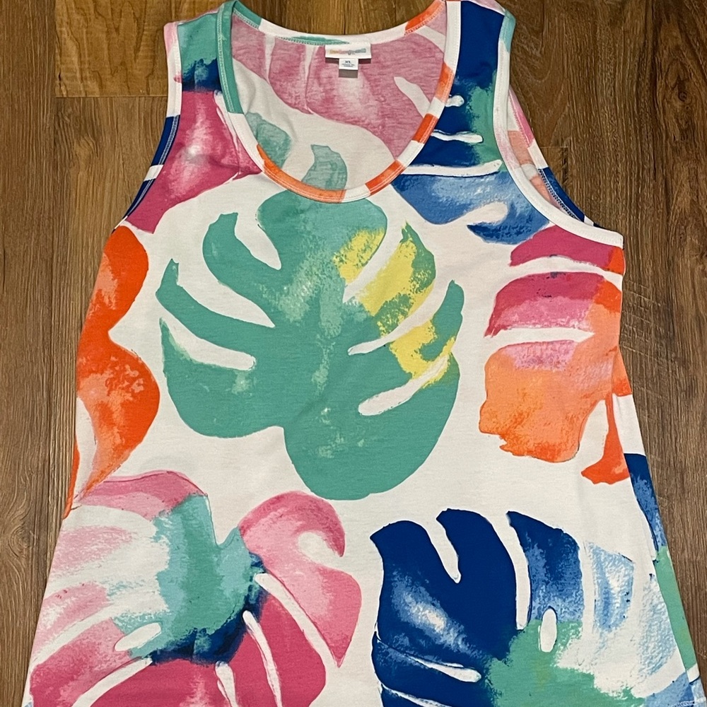 Lularoe tropical tank